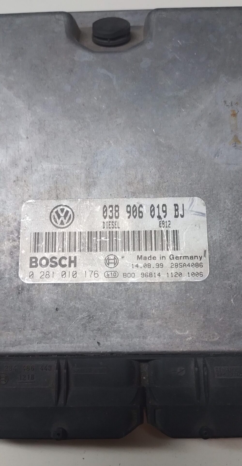 Centralita de motor Volkswagen passat 038906019BJ 0281010176