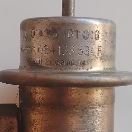 Regulador de presión de combustible Audi 034133534F - Imagen 2