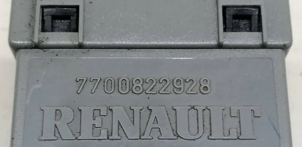 Controlador cierre centralizado Renault Laguna 7700822928