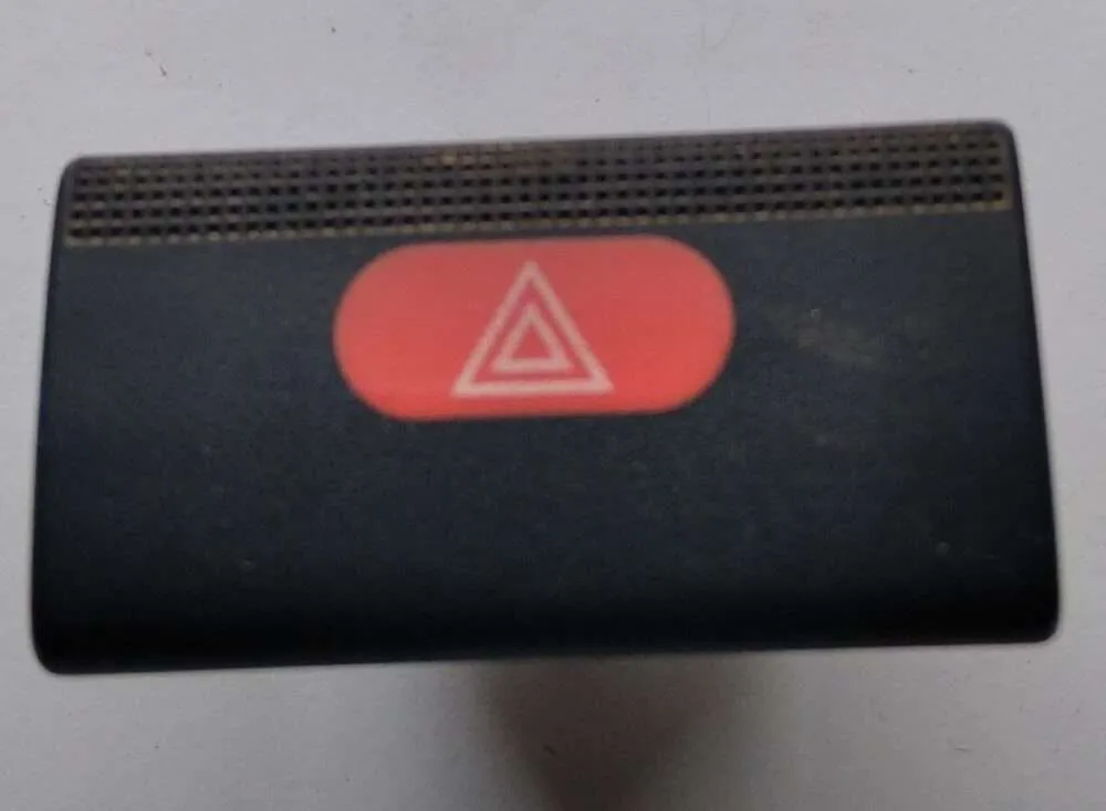 Interruptor de emergencia warning Opel Vectra  B 09134513 09 134 513 09138047 09 138 047 - Imagen 2