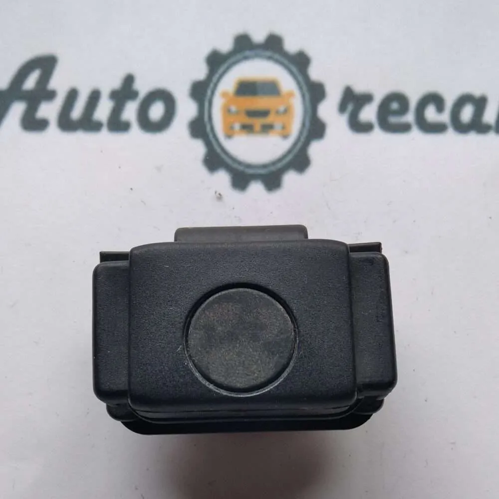 Guantera cerrada VW Caddy Polo Seat Inca Córdoba Ibiza 701857131 191857131