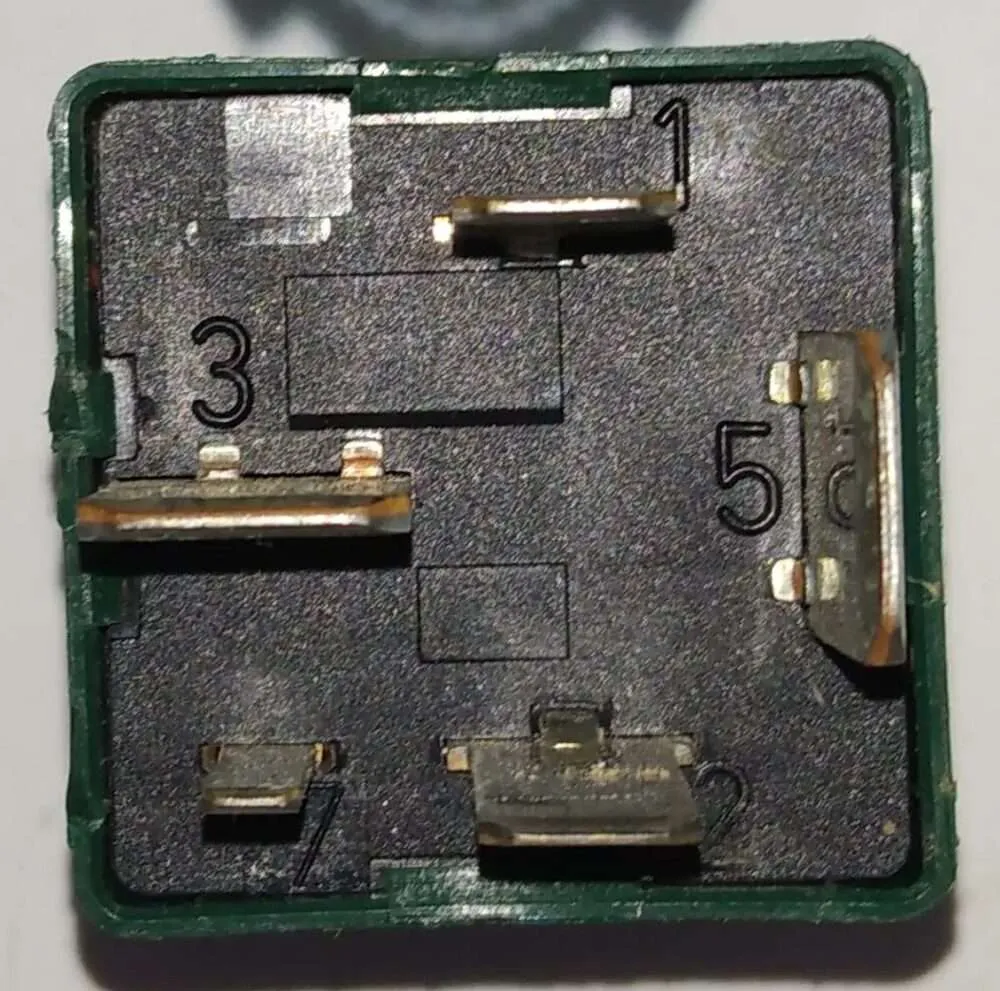 Relé del ventilador del radiador/ 95BG8C616E1B V23141-A1-X9  Ford Fiesta Mondeo - Imagen 2