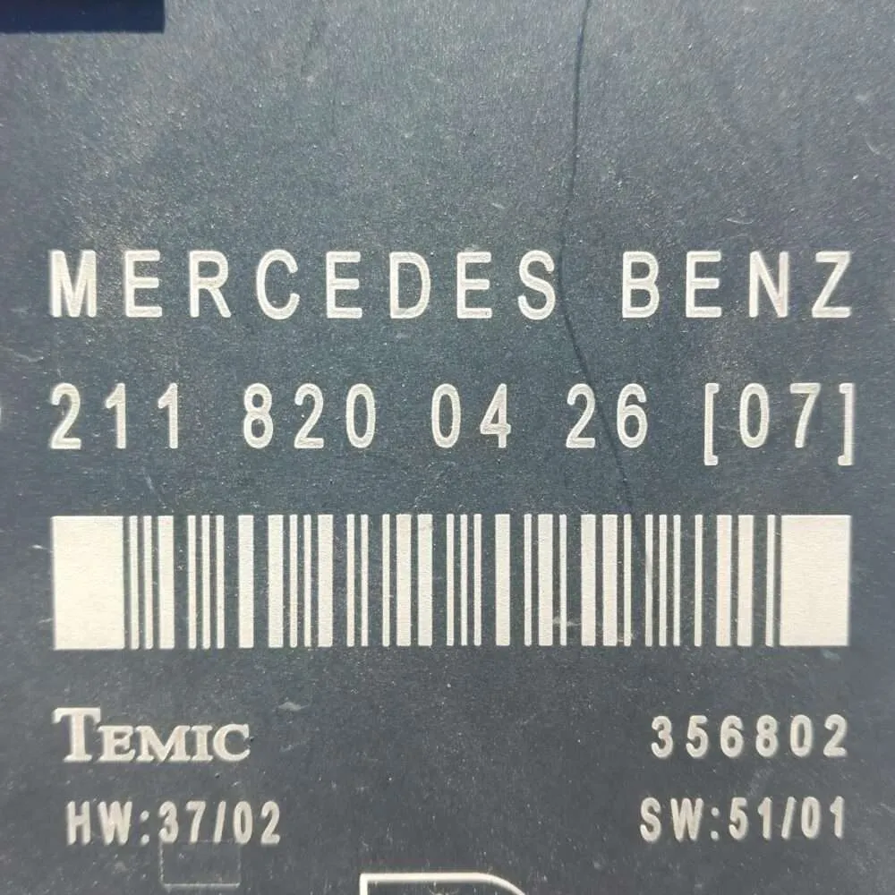 Unidad de control MERCEDES BENZ 2118200426