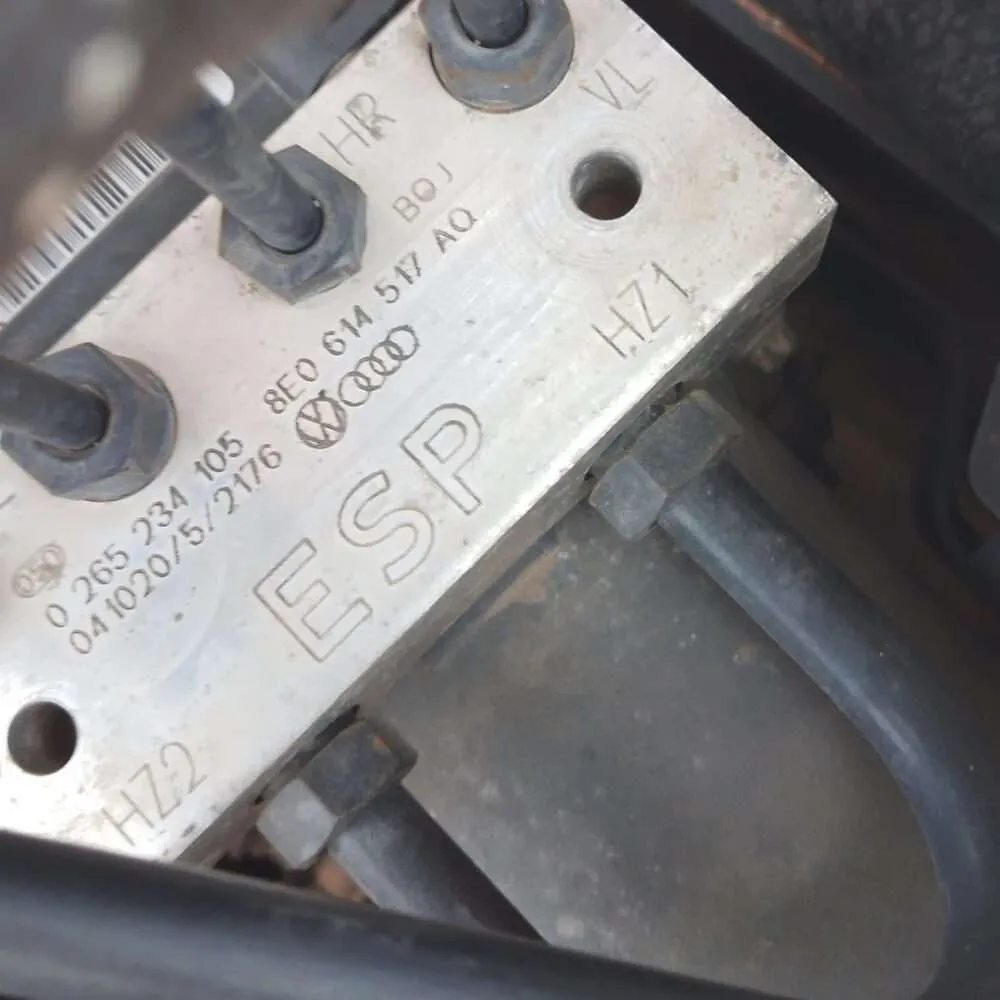 ABS 0265234105 / 8E0614517AQAudi A4 S4 B7 8E 2006 8H bomba ABS
