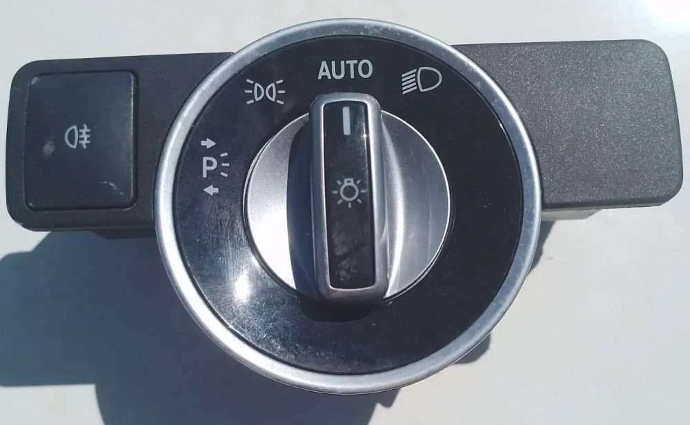 Interruptor de faros MERCEDES CLASE A W176 montado tablero A2129050551