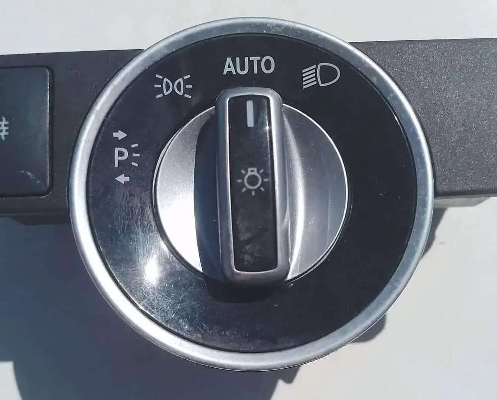 Interruptor de faros MERCEDES CLASE A W176 montado tablero A2129050551