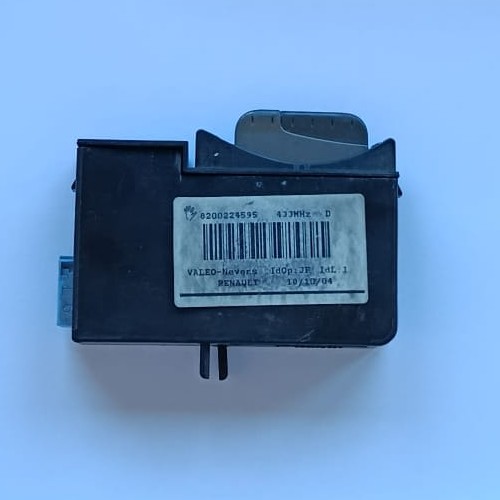 Lector de tarjetas  Renault Laguna 8200224595