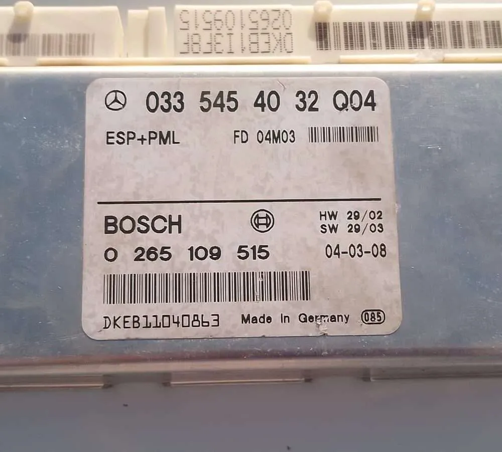 CONTROLADOR MERCEDES-BENZ CLASE E W211 CDI 0335454032 Q04  BOSCH 0265109515