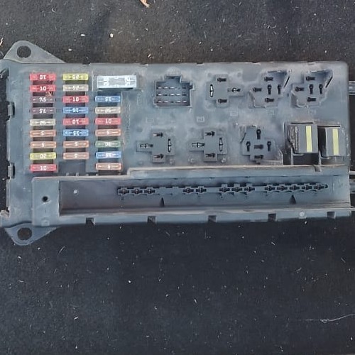 Caja de fusibles Mercedes W906 A9065453401 A9065454201 A9065453801 A9064420700