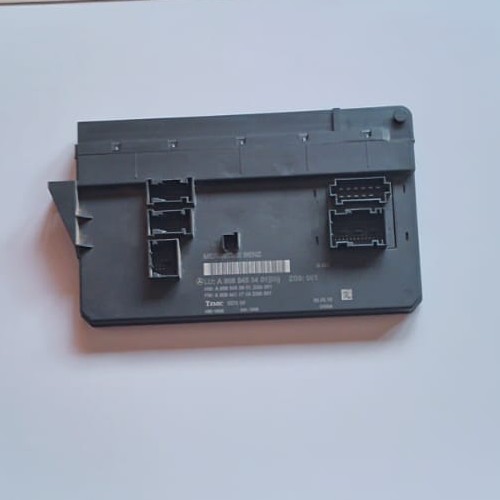 Caja de fusibles Mercedes A9065453401 A9065453801 A9064420700 TEMIC 5276 B6 ZGS