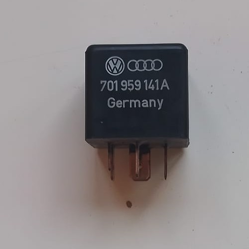 Relé/Relay Nr.114 Volkswagen Audi Ford 701959141A 701 959 141A