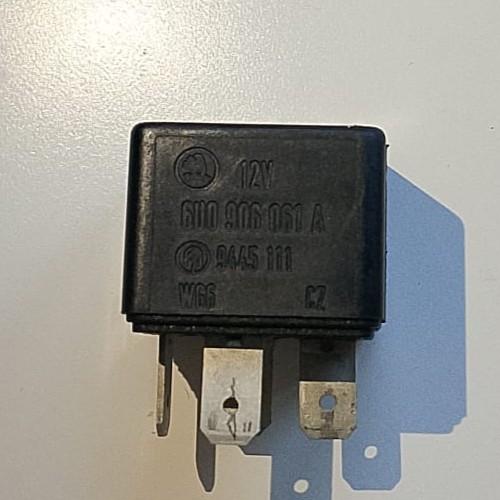Relé de luz Nr.447 Skoda Octavia Fabia Felicia 6U0906061A 6U0 906 061 A 9445 111