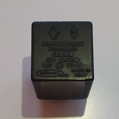 Relé Renault Safrane  7700808471